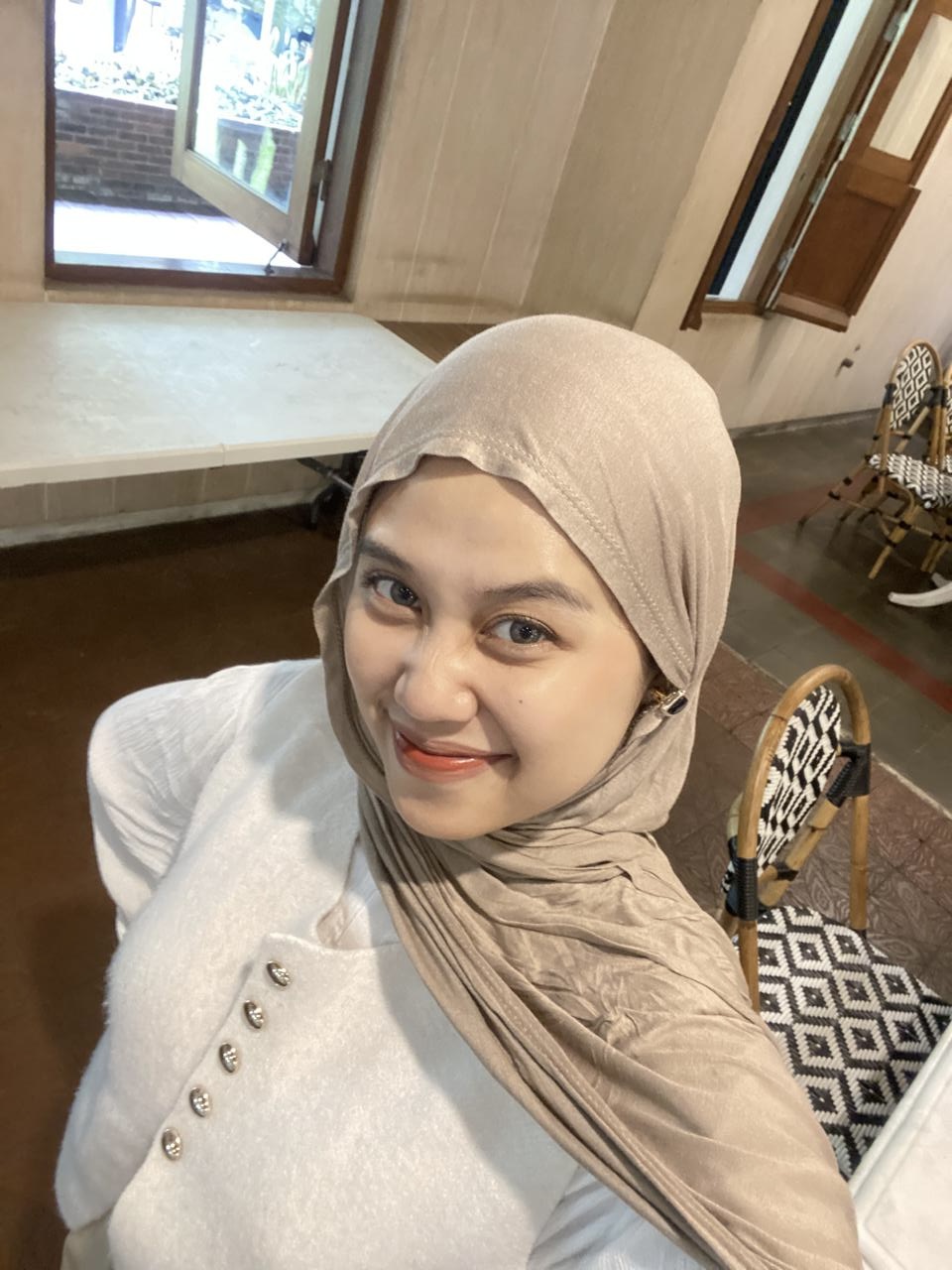 Asri Nurcahyani, S.Pd.